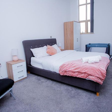 Spacious Urban City Apartment Ντόνκαστερ Εξωτερικό φωτογραφία