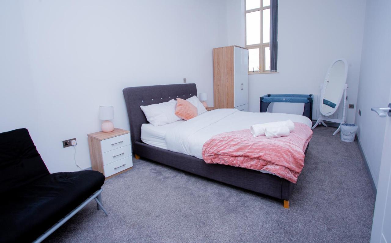 Spacious Urban City Apartment Ντόνκαστερ Εξωτερικό φωτογραφία